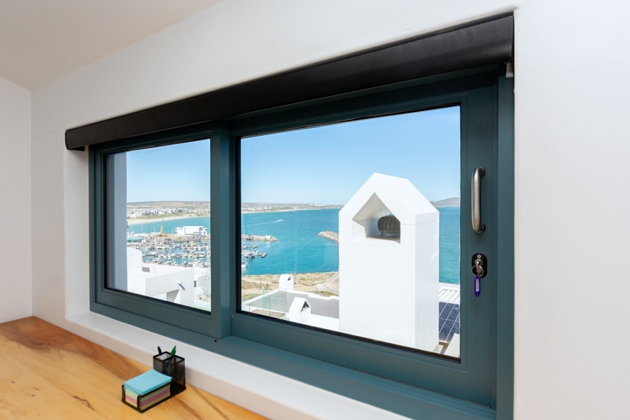 5 Bedroom Property for Sale in Mykonos Western Cape